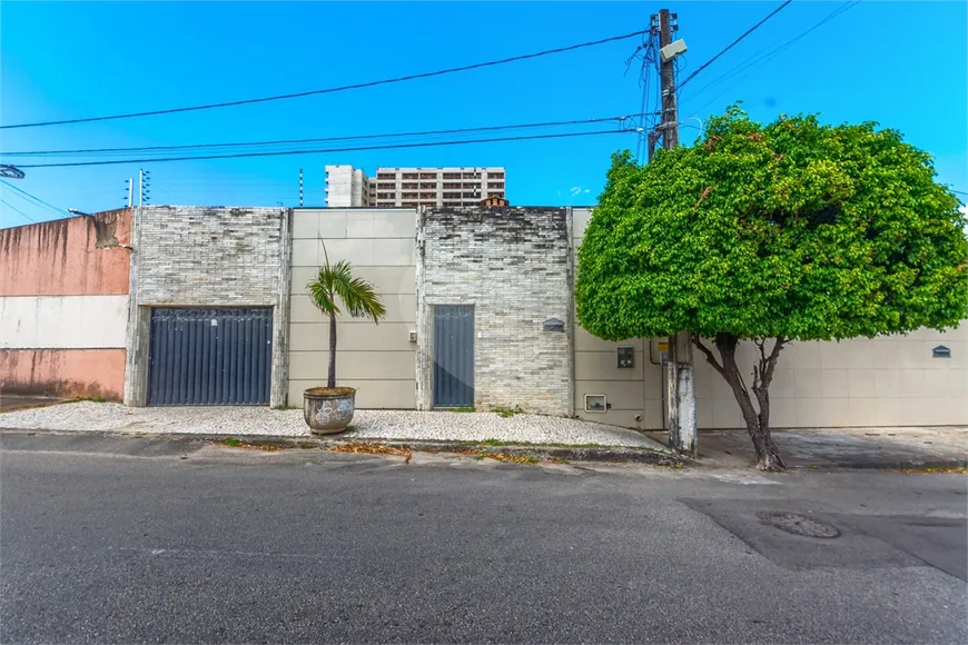 Foto 1 de Casa com 6 Quartos à venda, 509m² em Engenheiro Luciano Cavalcante, Fortaleza