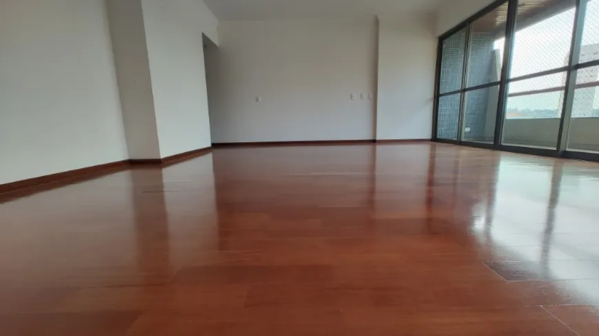 Foto 1 de Apartamento com 4 Quartos à venda, 155m² em Vila Pavan, Americana