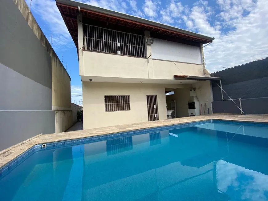 Foto 1 de Casa com 3 Quartos à venda, 150m² em Jardim Corumbá, Itanhaém
