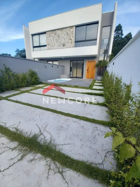 Foto 1 de Sobrado com 3 Quartos à venda, 150m² em São Francisco de Assis, Camboriú