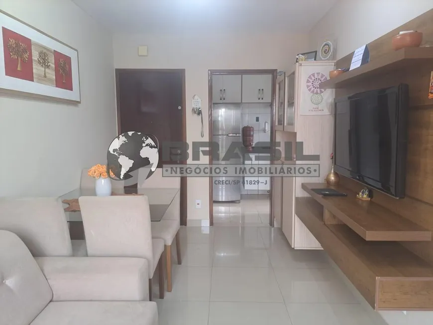 Foto 1 de Apartamento com 2 Quartos à venda, 52m² em Jardim Monte Alegre, Taboão da Serra