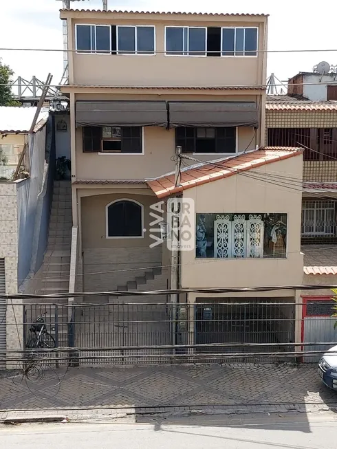 Foto 1 de Casa com 3 Quartos à venda, 229m² em Jardim Paraiba, Volta Redonda