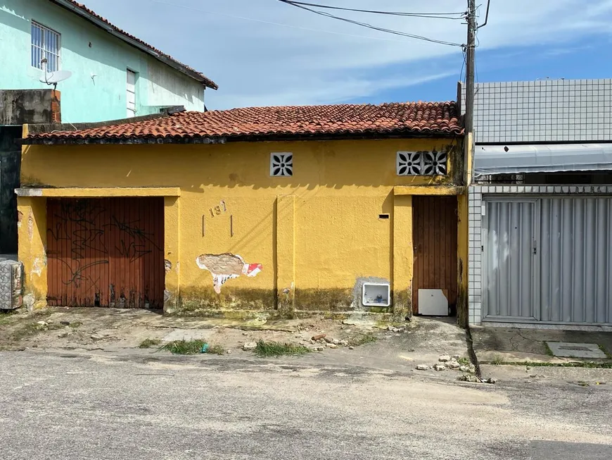 Foto 1 de Casa com 4 Quartos à venda, 165m² em Bela Vista, Fortaleza