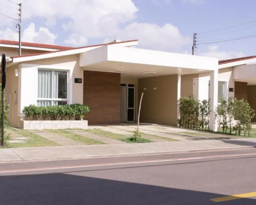 Foto 1 de Casa com 3 Quartos à venda, 103m² em Flores, Manaus