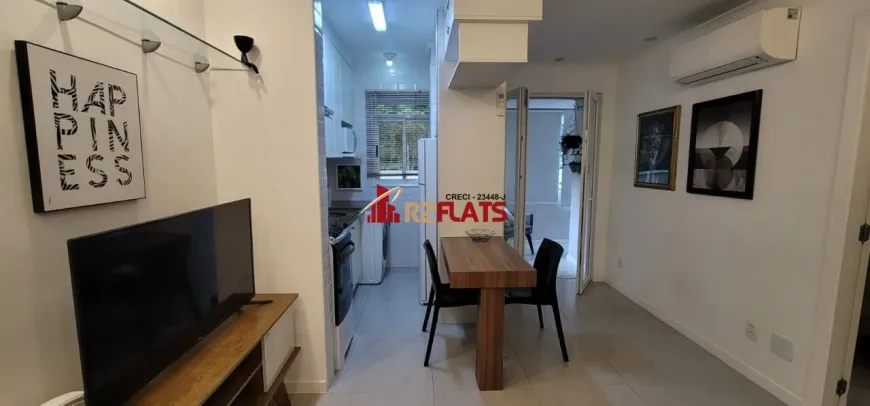 Foto 1 de Apartamento com 1 Quarto para alugar, 42m² em Moema, São Paulo