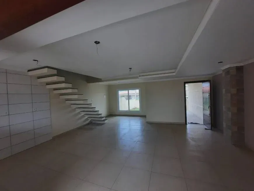 Foto 1 de Casa com 2 Quartos para venda ou aluguel, 90m² em Quitaúna, Osasco