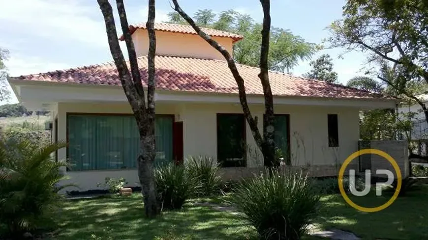 Foto 1 de Casa de Condomínio com 3 Quartos à venda, 332m² em Nacional, Contagem