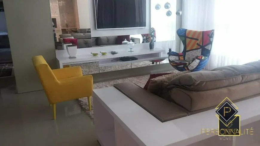 Foto 1 de Apartamento com 3 Quartos à venda, 151m² em Centro, Balneário Camboriú