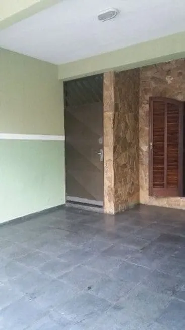 Foto 1 de Sobrado com 3 Quartos à venda, 225m² em Mutinga, Osasco