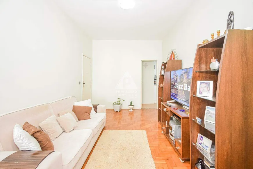 Foto 1 de Apartamento com 1 Quarto à venda, 54m² em Grajaú, Rio de Janeiro