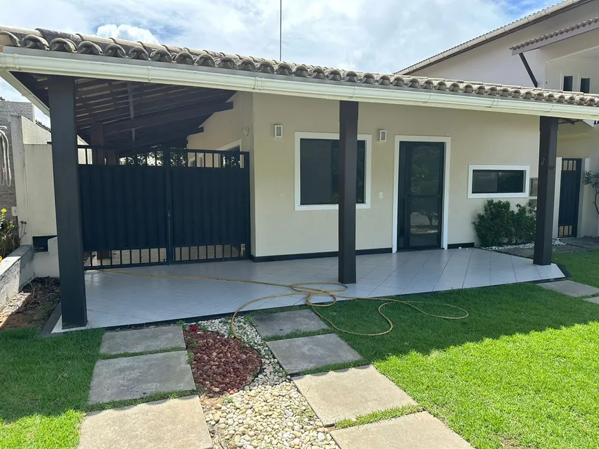 Foto 1 de Casa de Condomínio com 3 Quartos para alugar, 80m² em Buraquinho, Lauro de Freitas