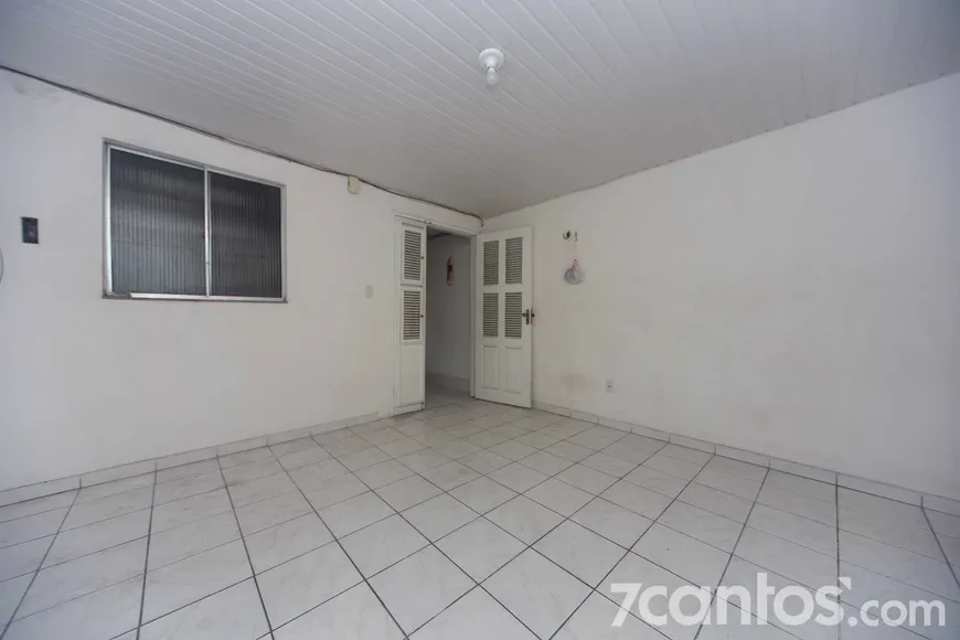 Foto 1 de Casa com 2 Quartos para alugar, 45m² em Farias Brito, Fortaleza