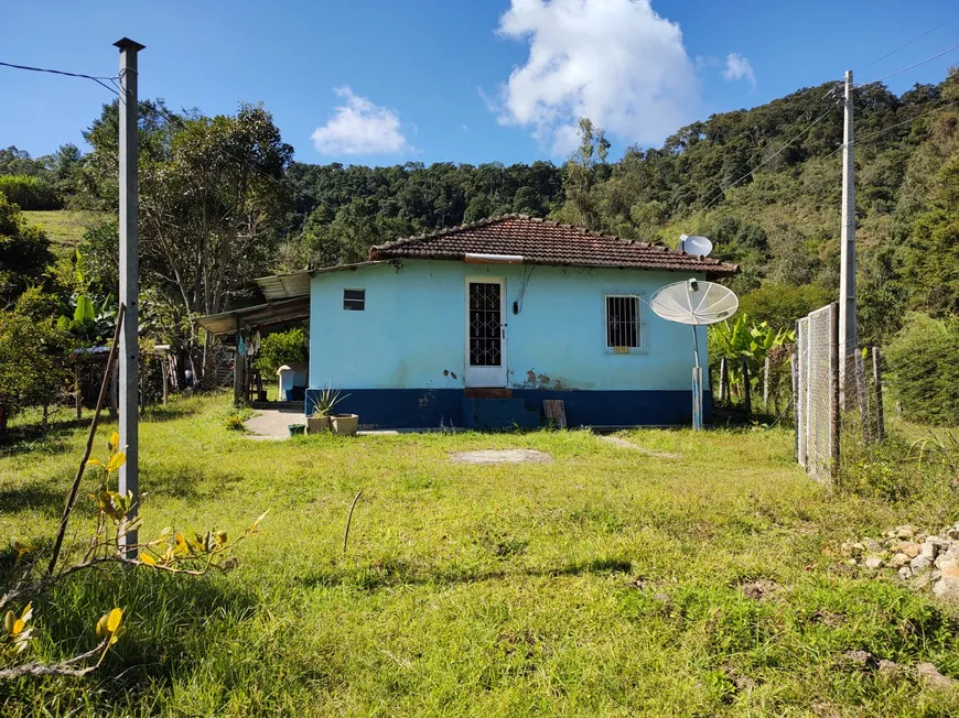 Foto 1 de Fazenda/Sítio à venda, 10000m² em Zona Rural, Marmelópolis