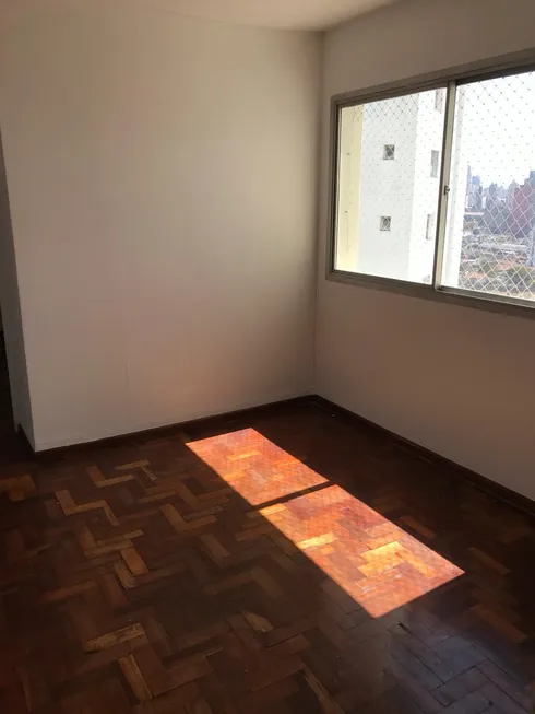 Foto 1 de Apartamento com 1 Quarto para alugar, 40m² em Cambuci, São Paulo