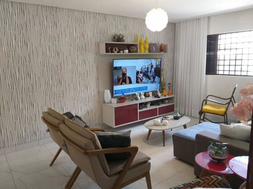 Foto 1 de Casa com 2 Quartos à venda, 101m² em Vila Assis Brasil, Mauá
