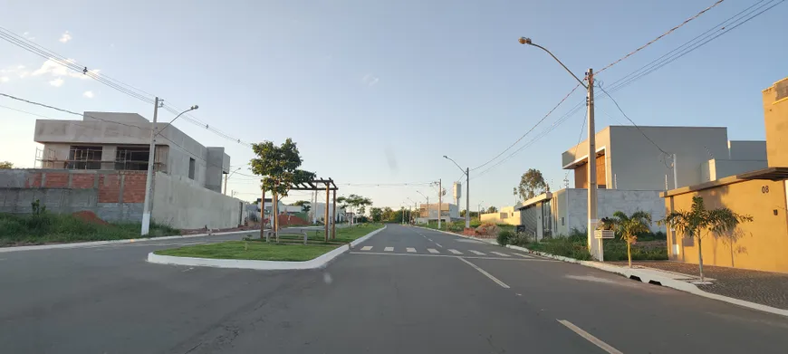 Foto 1 de Lote/Terreno à venda, 240m² em , Morrinhos