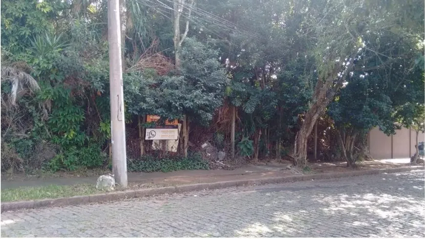 Foto 1 de Lote/Terreno à venda, 792m² em Três Figueiras, Porto Alegre