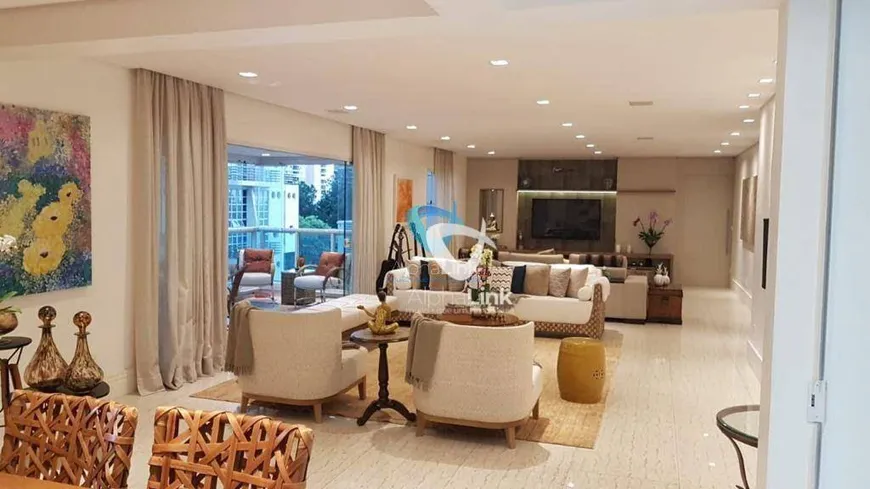 Foto 1 de Apartamento com 4 Quartos à venda, 243m² em Alphaville, Barueri
