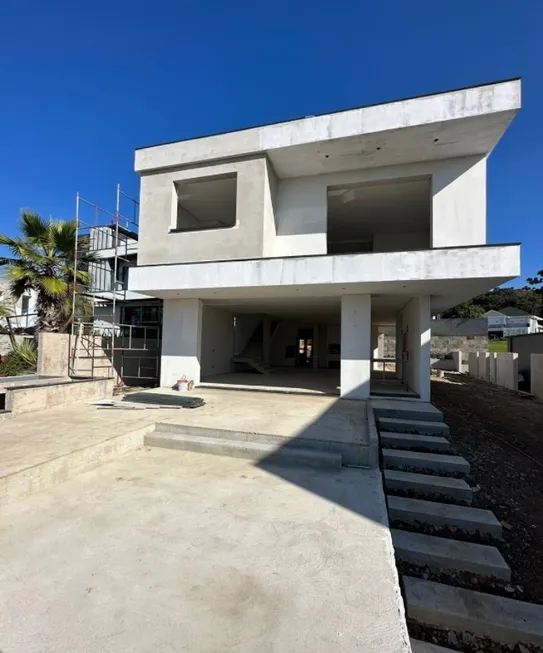 Foto 1 de Casa com 3 Quartos à venda, 417m² em Nossa Senhora da Saúde, Caxias do Sul