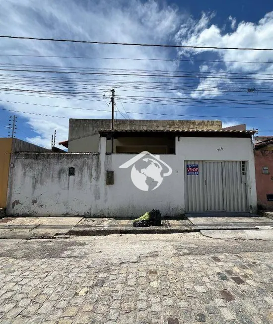 Foto 1 de Casa com 3 Quartos à venda, 160m² em Aruana, Aracaju