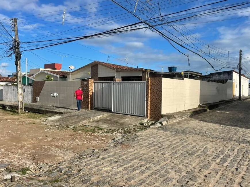 Foto 1 de Casa com 3 Quartos à venda, 280m² em Geisel, João Pessoa