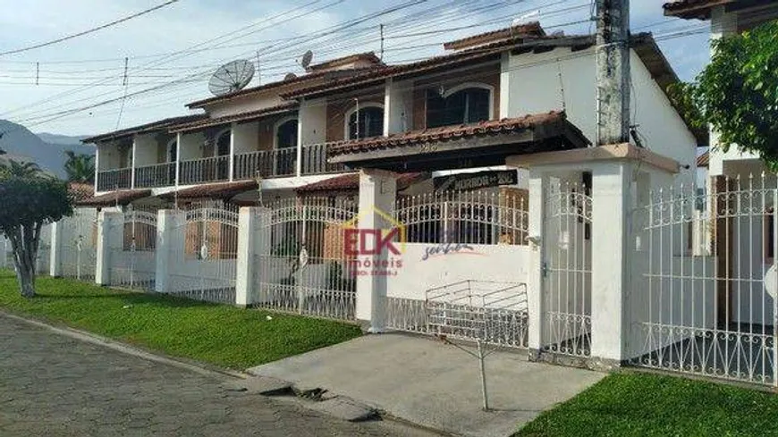 Foto 1 de Casa de Condomínio com 2 Quartos à venda, 80m² em Martim de Sa, Caraguatatuba