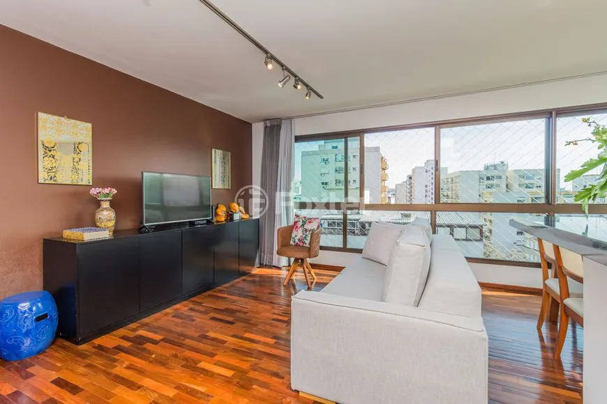 Foto 1 de Apartamento com 3 Quartos à venda, 102m² em Rio Branco, Porto Alegre