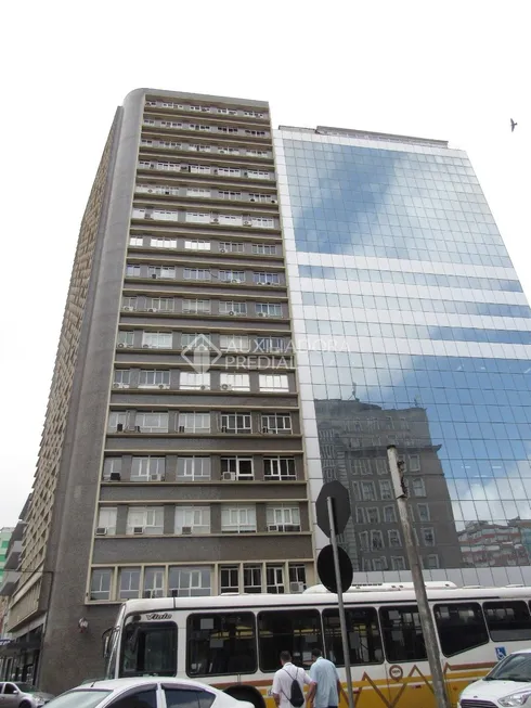 Foto 1 de Sala Comercial para alugar, 38m² em Centro Histórico, Porto Alegre