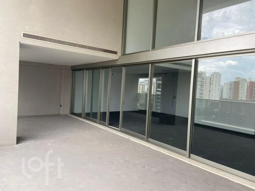 Foto 1 de Apartamento com 4 Quartos à venda, 275m² em Itaim Bibi, São Paulo