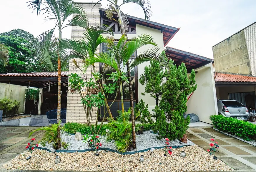 Foto 1 de Casa de Condomínio com 3 Quartos à venda, 129m² em Lagoa Redonda, Fortaleza