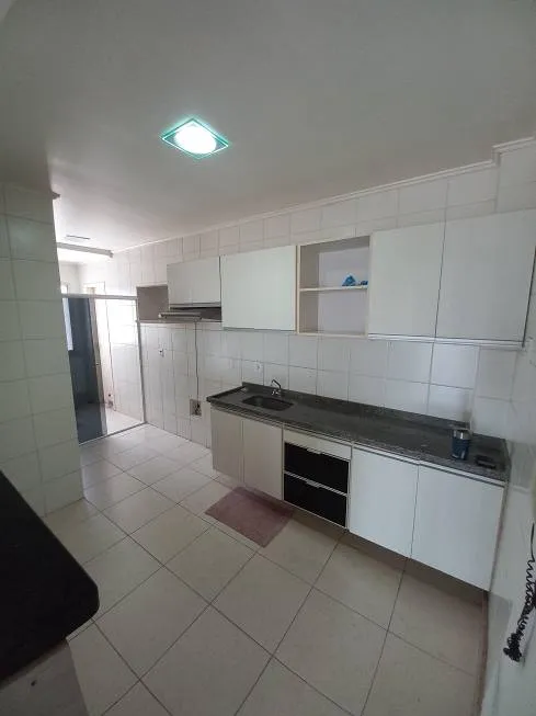 Foto 1 de Apartamento com 3 Quartos à venda, 80m² em Pituaçu, Salvador