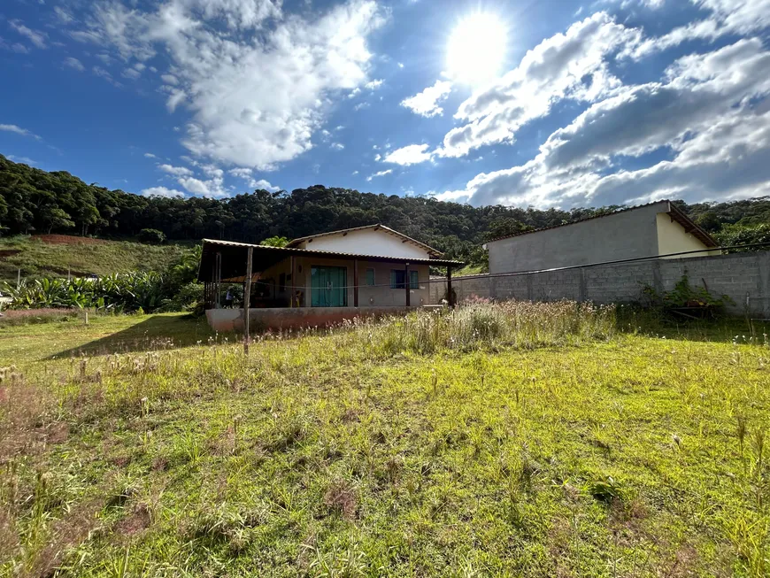 Foto 1 de Fazenda/Sítio com 4 Quartos à venda, 190m² em , Marechal Floriano