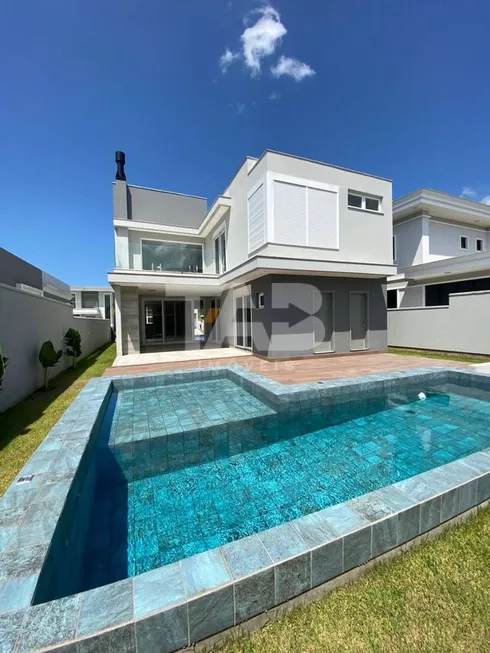 Foto 1 de Casa de Condomínio com 4 Quartos à venda, 367m² em Santa Regina, Camboriú