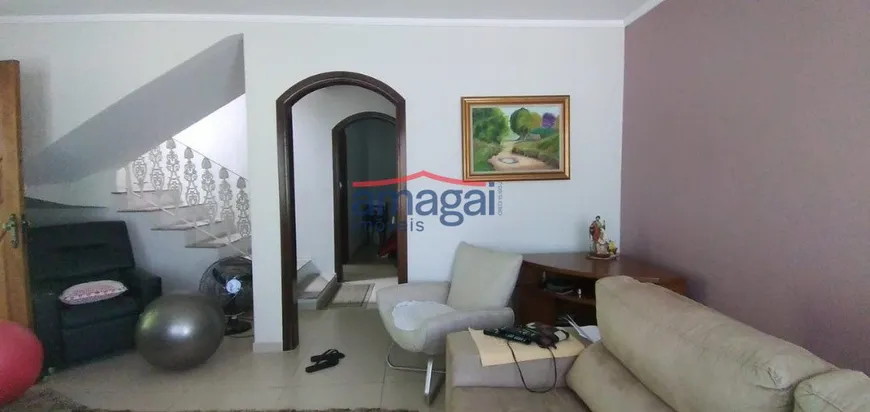 Foto 1 de Sobrado com 3 Quartos à venda, 3003m² em Jardim Santa Maria, Jacareí