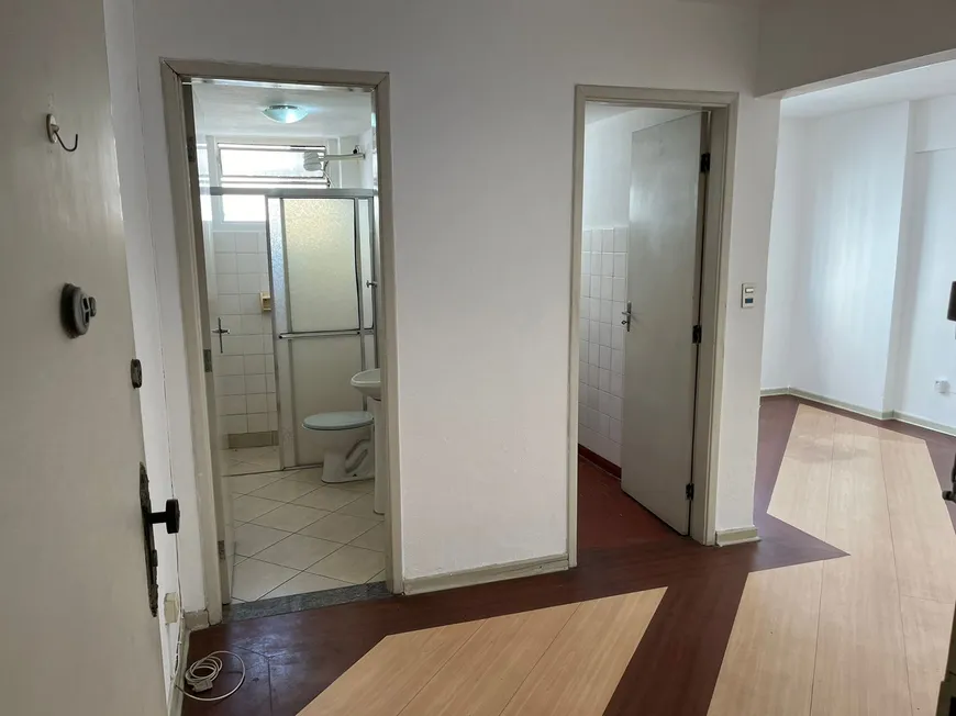 Foto 1 de Kitnet com 1 Quarto para alugar, 30m² em Liberdade, São Paulo