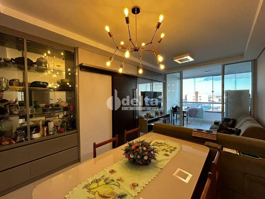Foto 1 de Apartamento com 3 Quartos à venda, 96m² em Novo Mundo, Uberlândia