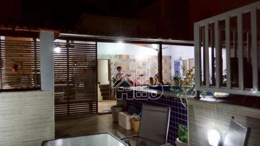 Foto 1 de Cobertura com 5 Quartos à venda, 261m² em Icaraí, Niterói