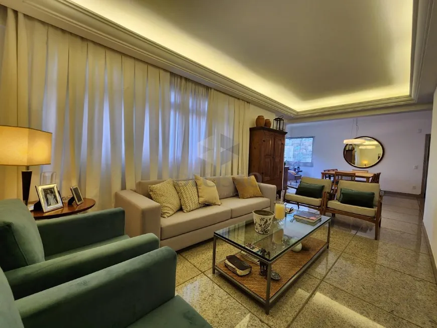 Foto 1 de Apartamento com 4 Quartos à venda, 135m² em Sion, Belo Horizonte