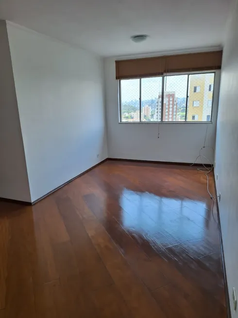 Foto 1 de Apartamento com 3 Quartos para alugar, 75m² em Vila Gomes, São Paulo