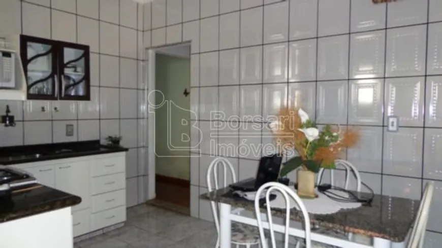 Foto 1 de Casa com 6 Quartos à venda, 180m² em Vila Ferroviária, Araraquara