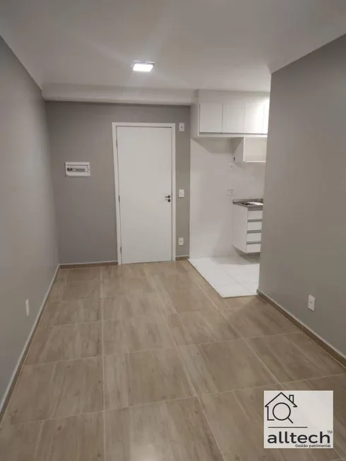 Foto 1 de Apartamento com 2 Quartos à venda, 50m² em Sítio da Figueira, São Paulo