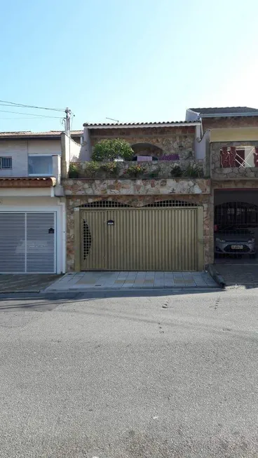 Foto 1 de Sobrado com 3 Quartos à venda, 194m² em Parque Marajoara, Santo André