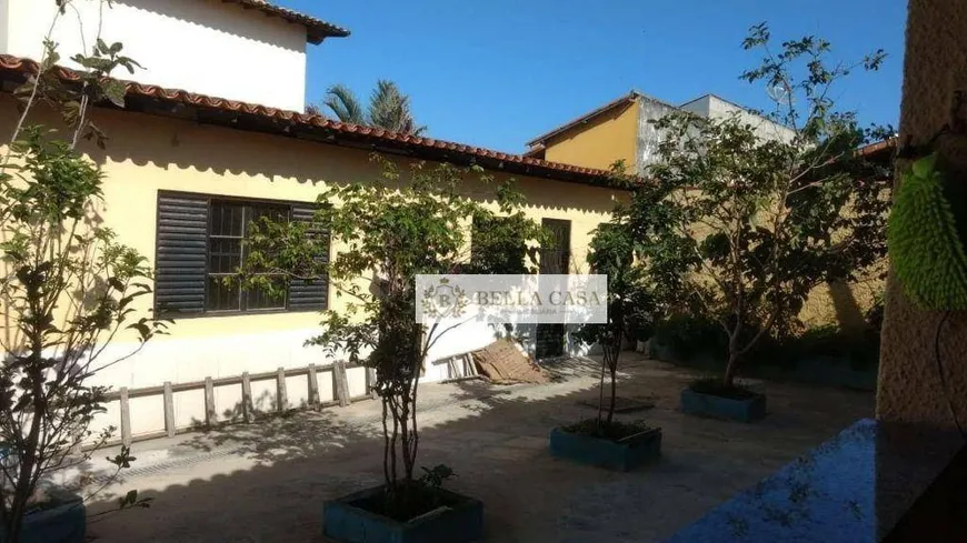 Foto 1 de Casa com 8 Quartos à venda, 800m² em Coqueiral, Araruama