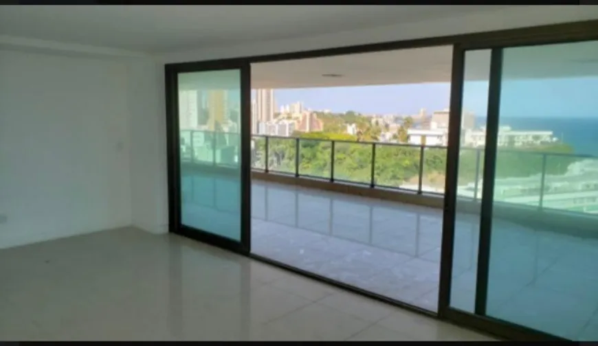 Foto 1 de Apartamento com 4 Quartos à venda, 232m² em Barra, Salvador