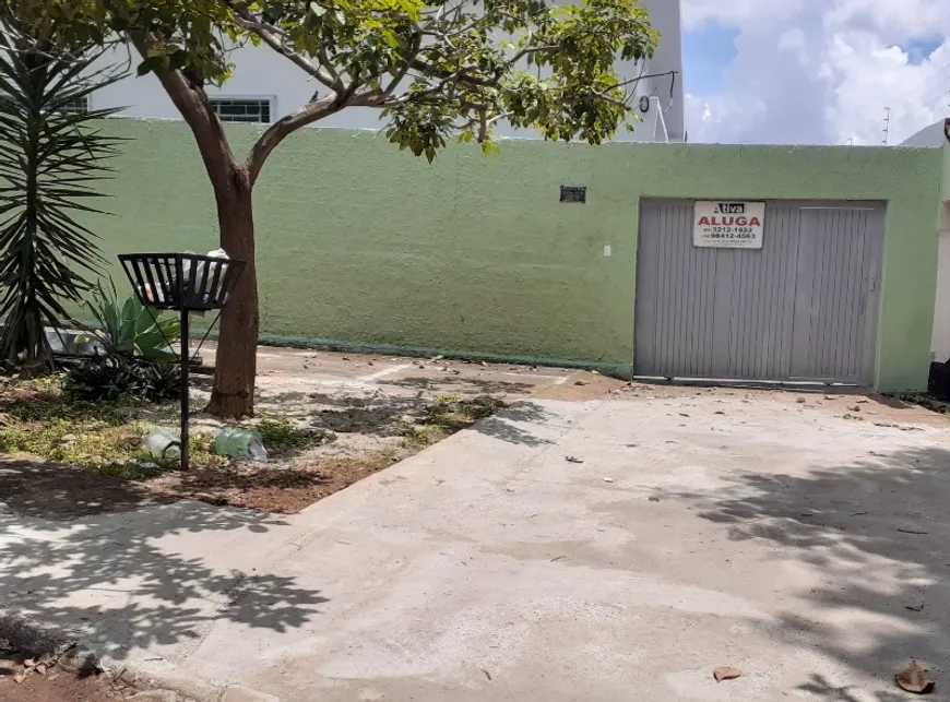 Foto 1 de Casa com 3 Quartos para alugar, 100m² em Setor Sul, Goiânia