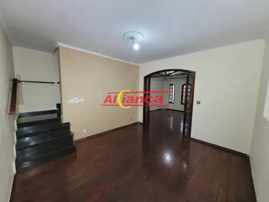 Foto 1 de Casa com 3 Quartos à venda, 200m² em Jardim Santa Mena, Guarulhos