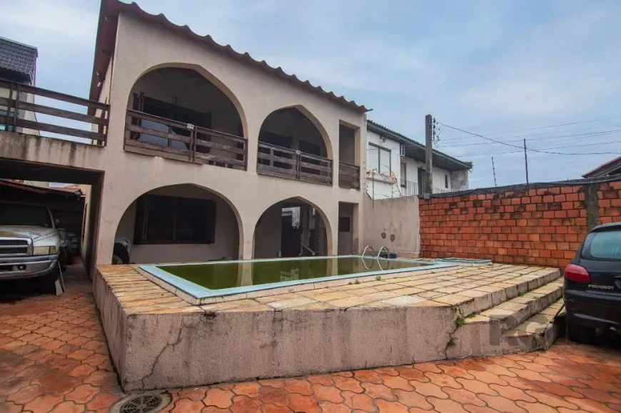 Foto 1 de Casa com 3 Quartos à venda, 221m² em Sarandi, Porto Alegre