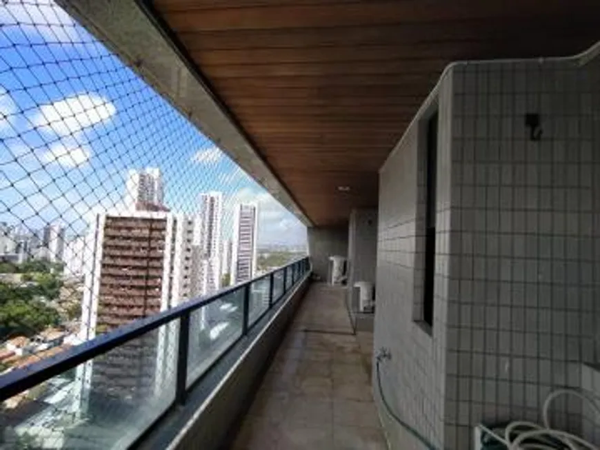 Foto 1 de Apartamento com 4 Quartos à venda, 393m² em Casa Amarela, Recife