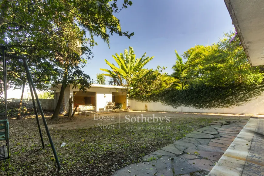 Foto 1 de Casa com 4 Quartos à venda, 680m² em Vila Beatriz, São Paulo