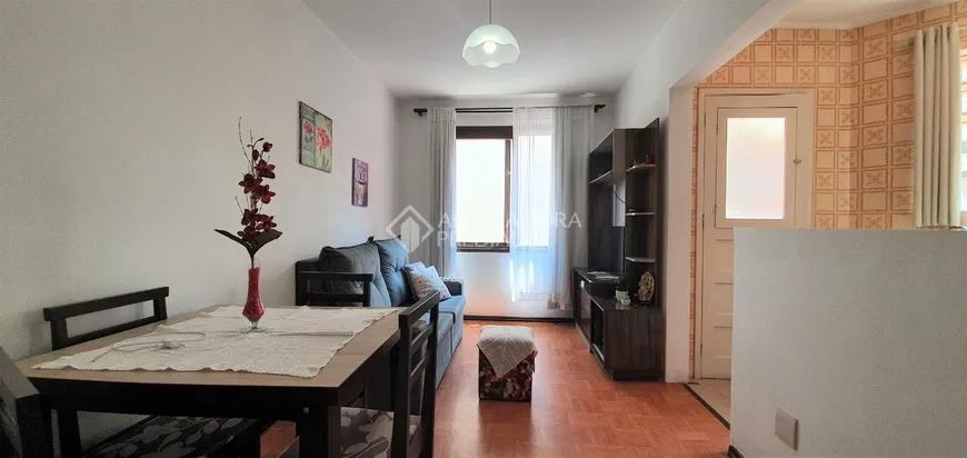 Foto 1 de Apartamento com 1 Quarto à venda, 38m² em Passo da Areia, Porto Alegre